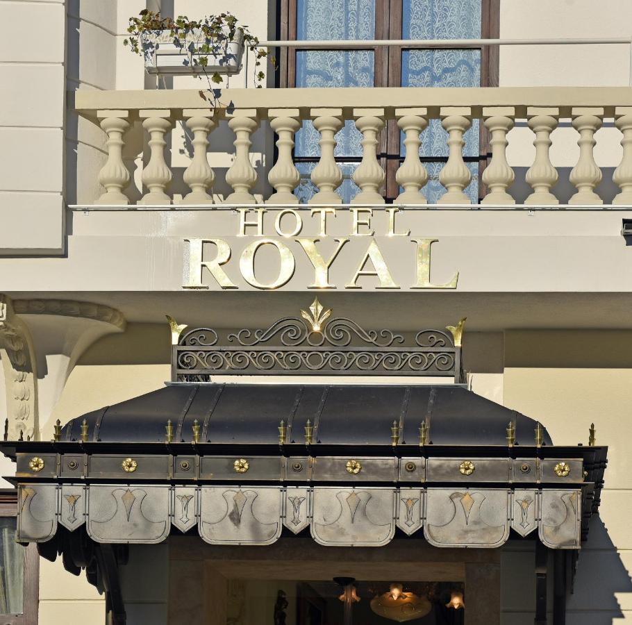 Royal Hotel فارنا المظهر الخارجي الصورة